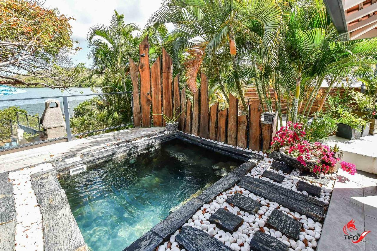 Villa Fleur D'O Le Robert Luaran gambar